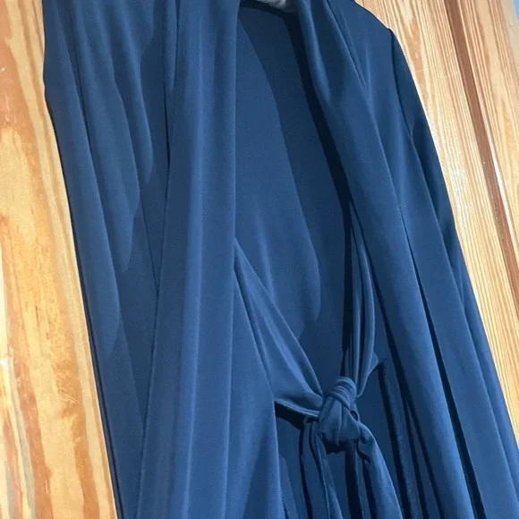 CAbi Waterfall Shawl Neck Tie Front Flowy Cardigan Jacket in Navy Blue - Picture 4 of 13